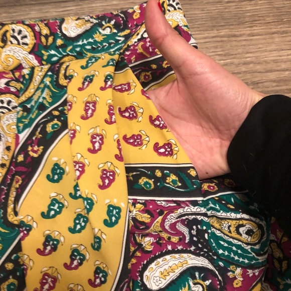 BCBG MaxAzria Pleated Skirt - Size S - Pockets! - Picture 3 of 4